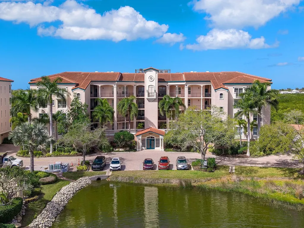 5420 Eagles Point Circle Sarasota FL 34231