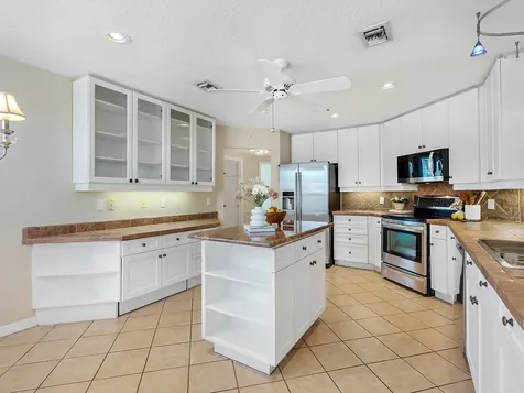 5420 Eagles Point Circle Sarasota FL 34231