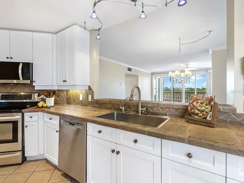 5420 Eagles Point Circle Sarasota FL 34231