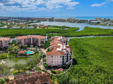 5420 Eagles Point Circle Sarasota FL 34231