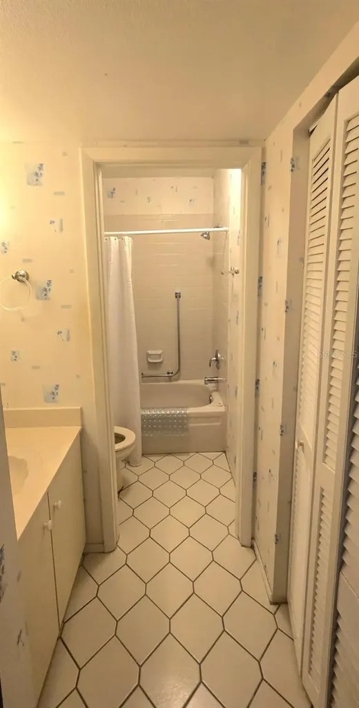 1001 Tartan Drive Palm Harbor FL 34684
