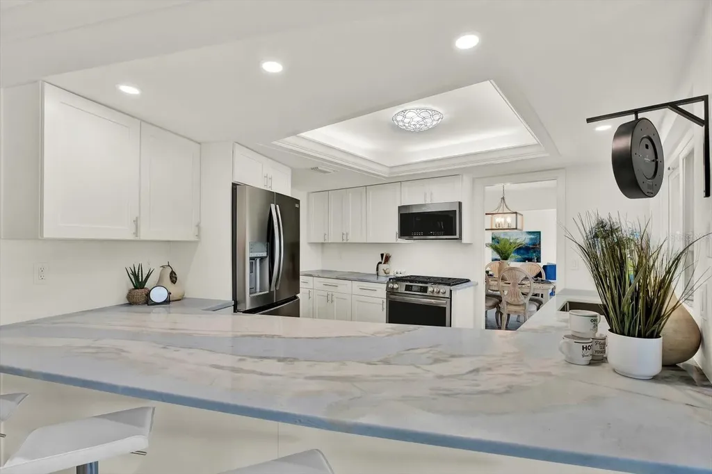 1979 Iowa Avenue NE St Petersburg FL 33703
