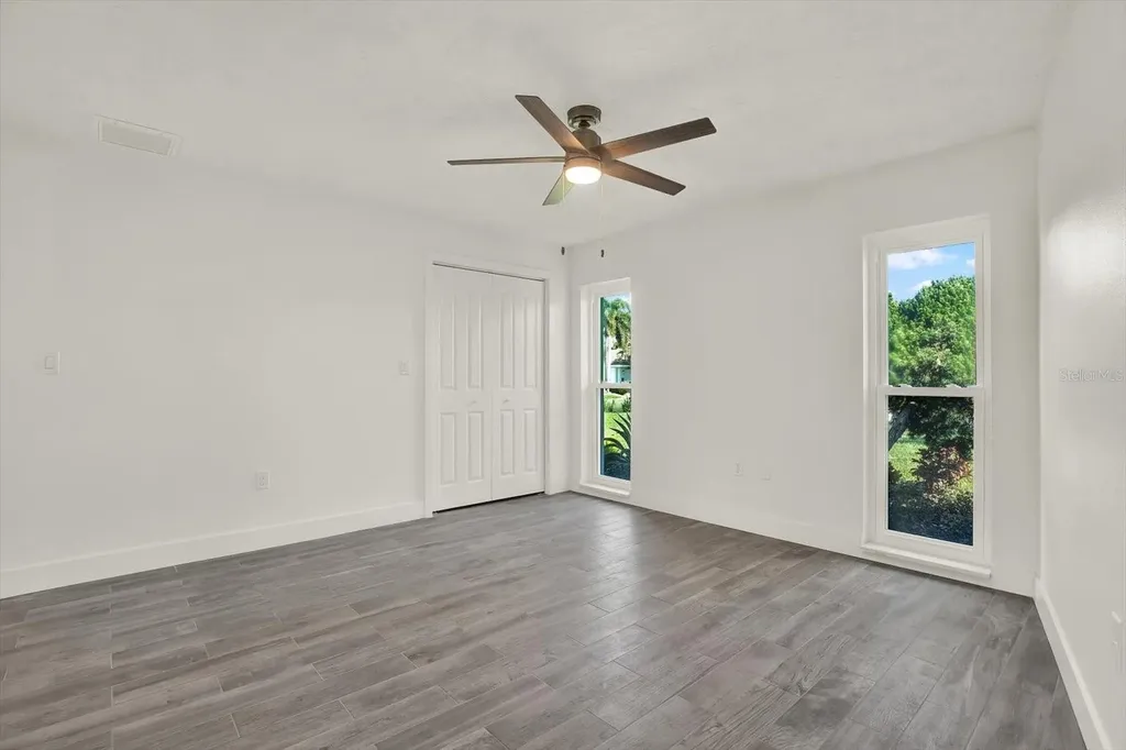1979 Iowa Avenue NE St Petersburg FL 33703