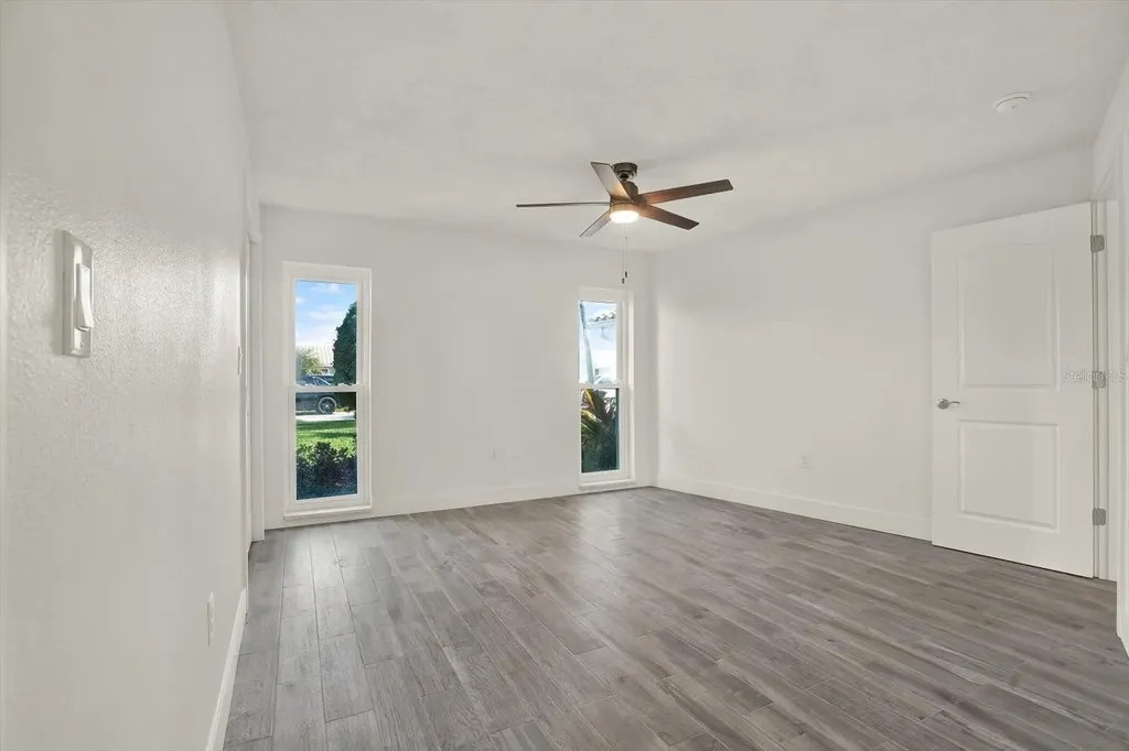 1979 Iowa Avenue NE St Petersburg FL 33703