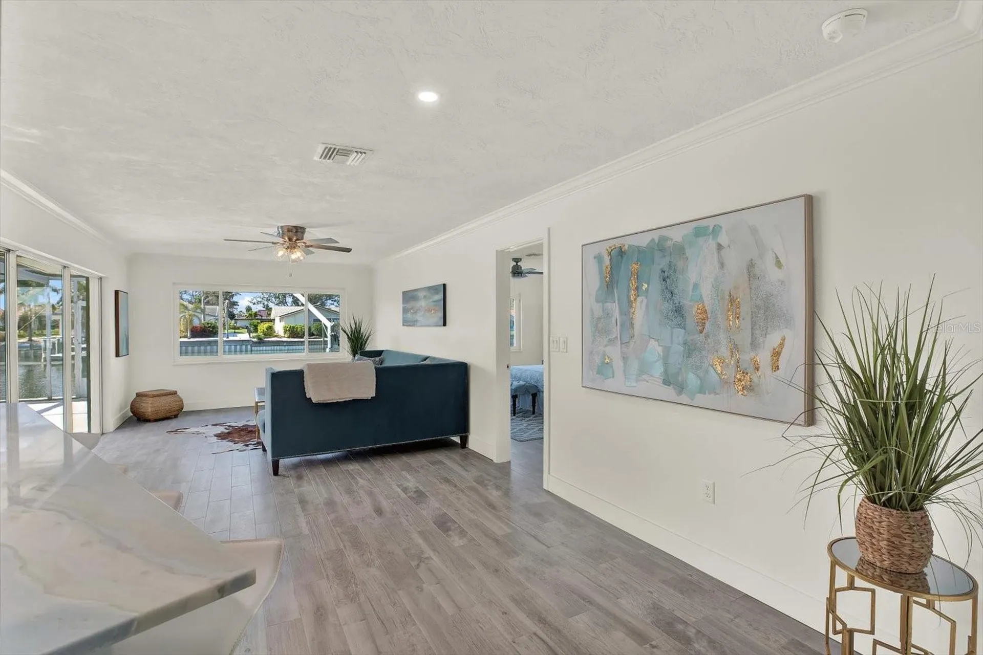 1979 Iowa Avenue NE St Petersburg FL 33703