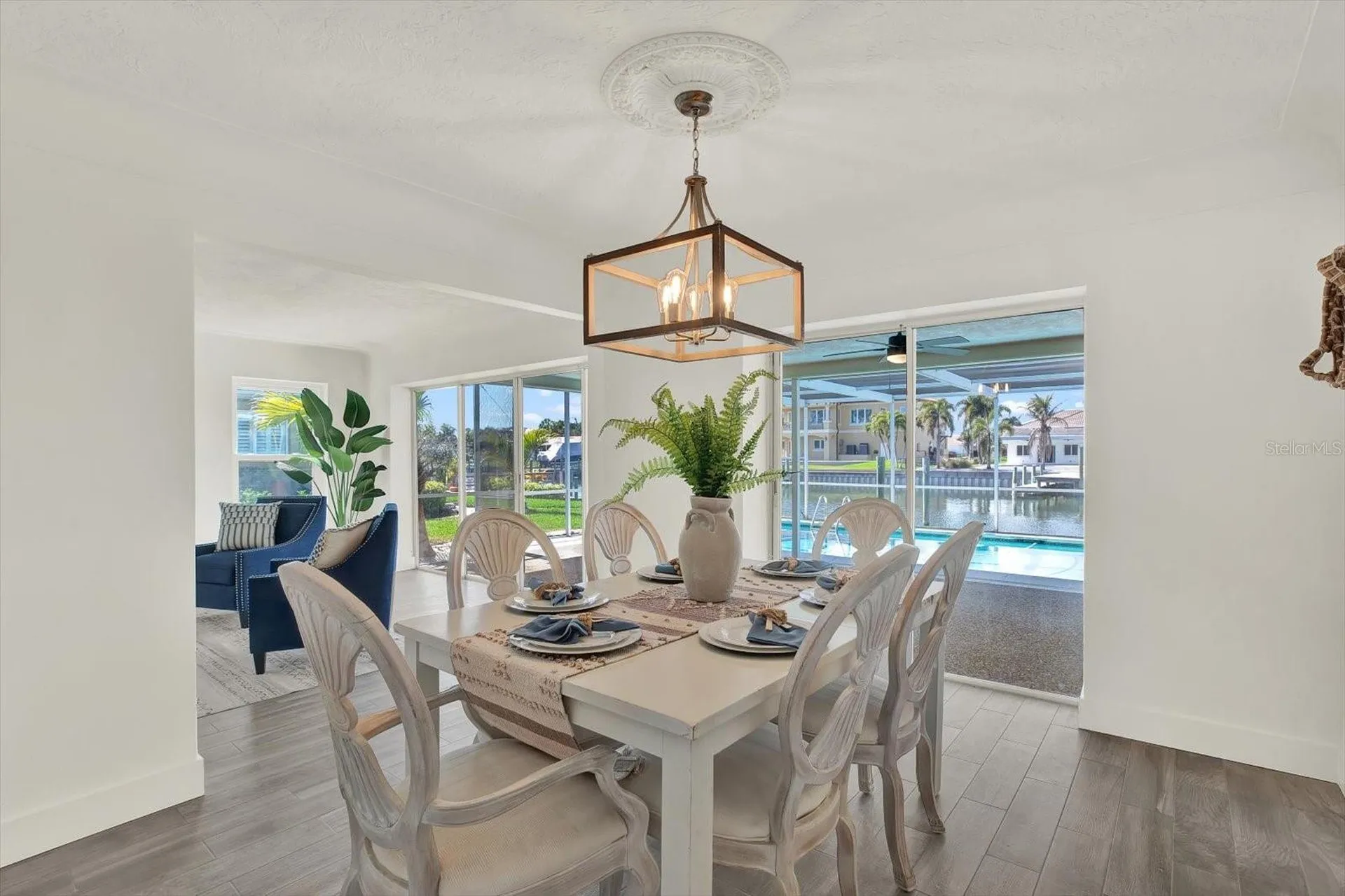 1979 Iowa Avenue NE St Petersburg FL 33703