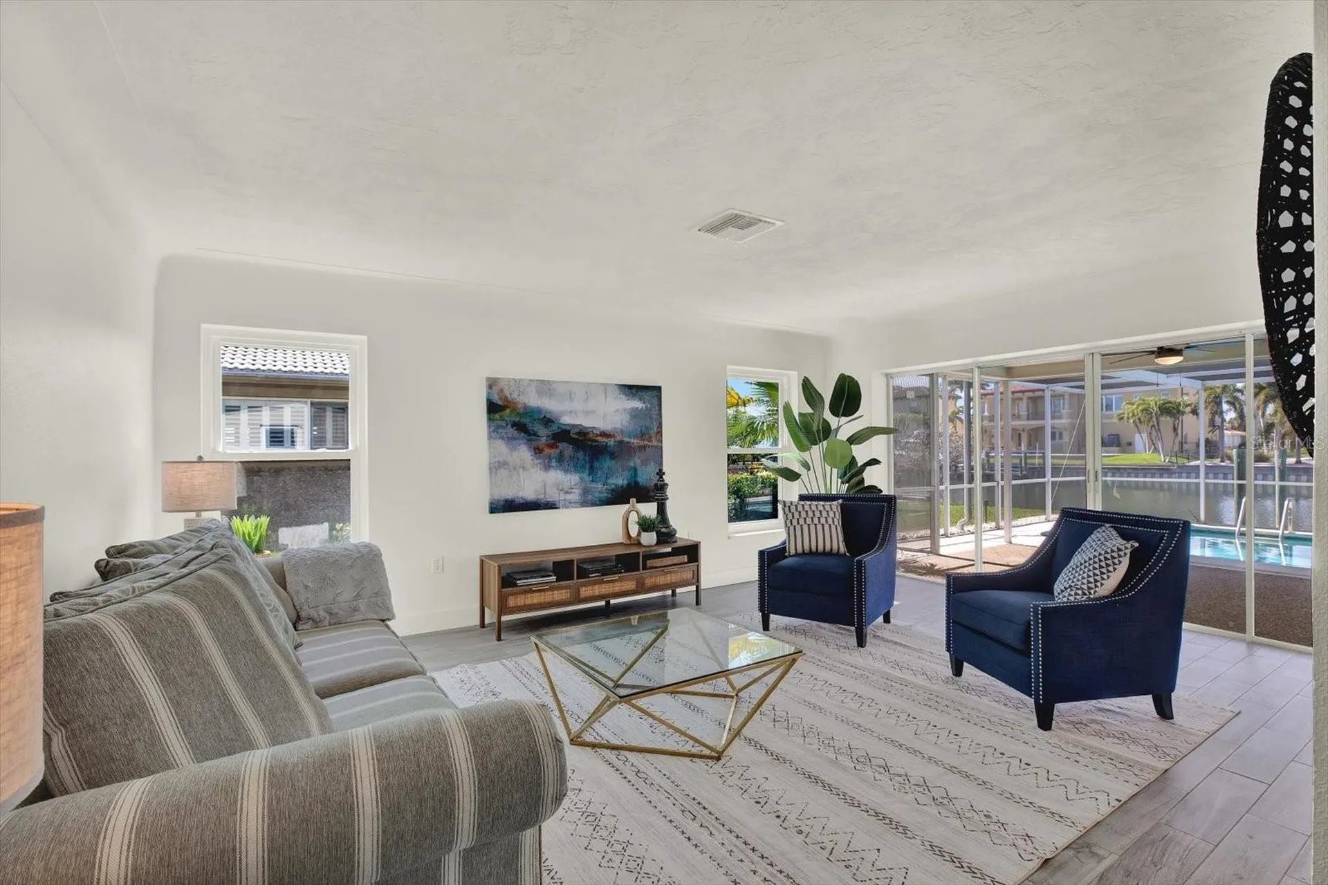 1979 Iowa Avenue NE St Petersburg FL 33703
