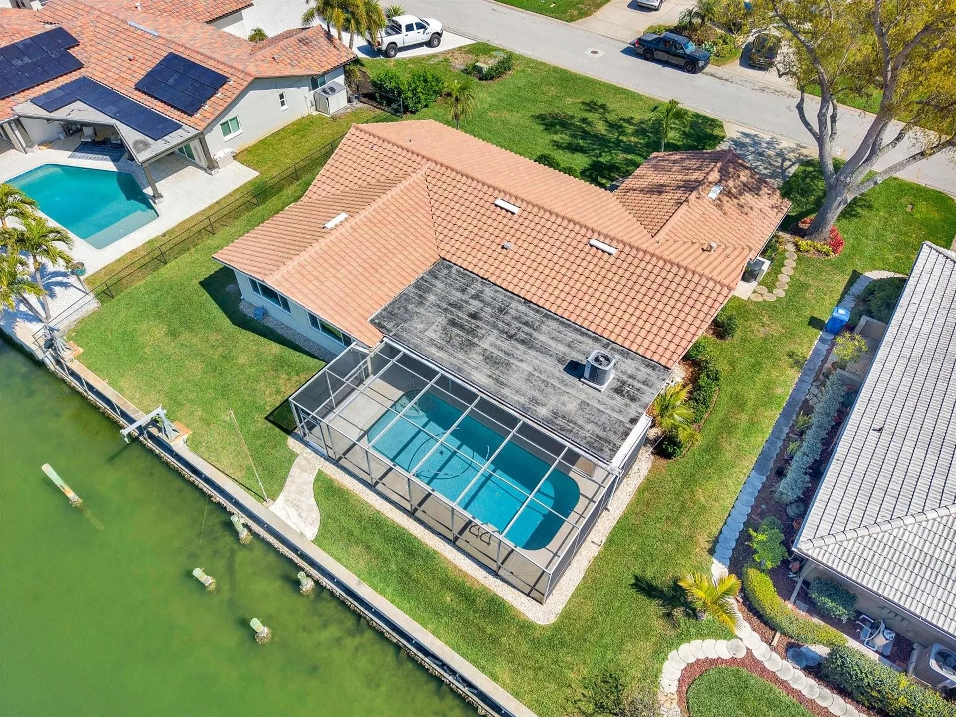 1979 Iowa Avenue NE St Petersburg FL 33703