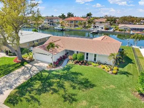 1979 Iowa Avenue NE St Petersburg FL 33703