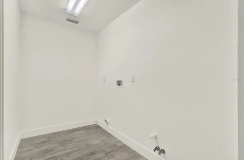 1979 Iowa Avenue NE St Petersburg FL 33703