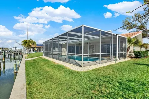 1979 Iowa Avenue NE St Petersburg FL 33703