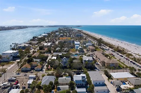 104 18th Avenue St Pete Beach FL 33706