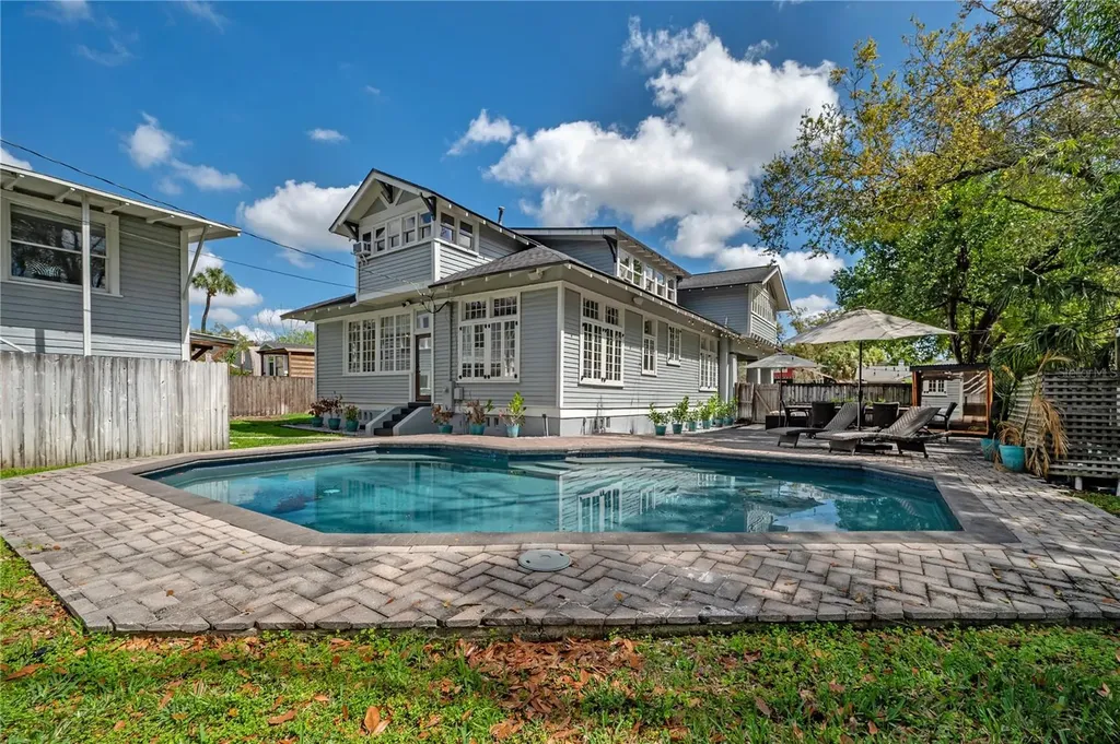 5608 N Seminole Avenue Tampa FL 33604