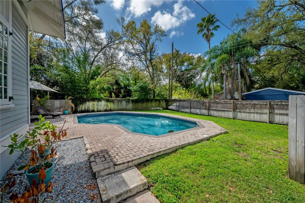 5608 N Seminole Avenue Tampa FL 33604