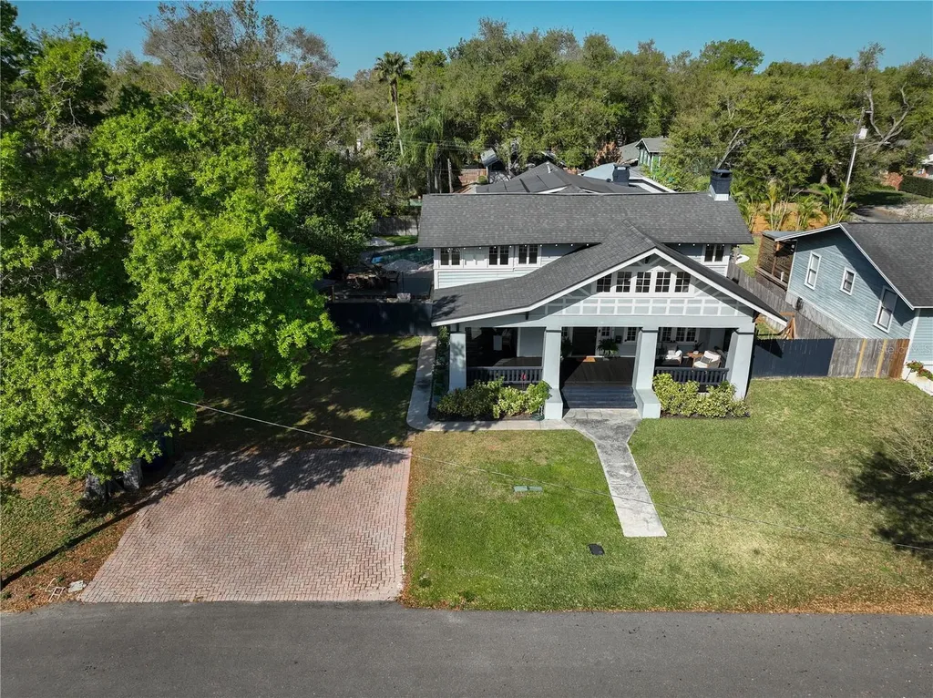 5608 N Seminole Avenue Tampa FL 33604