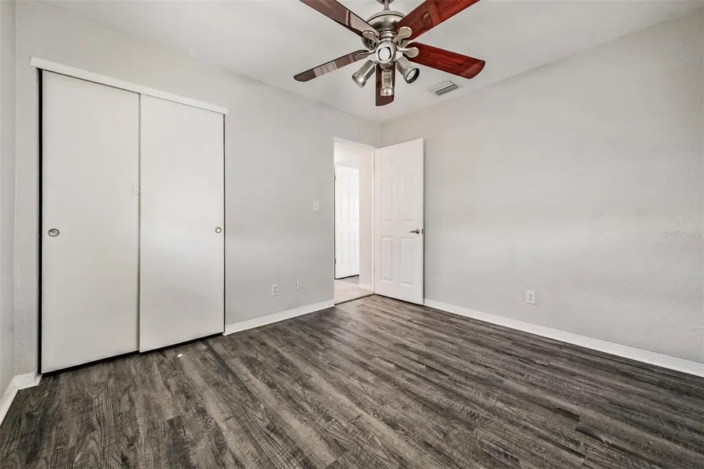 5744 58th Avenue N St Petersburg FL 33709
