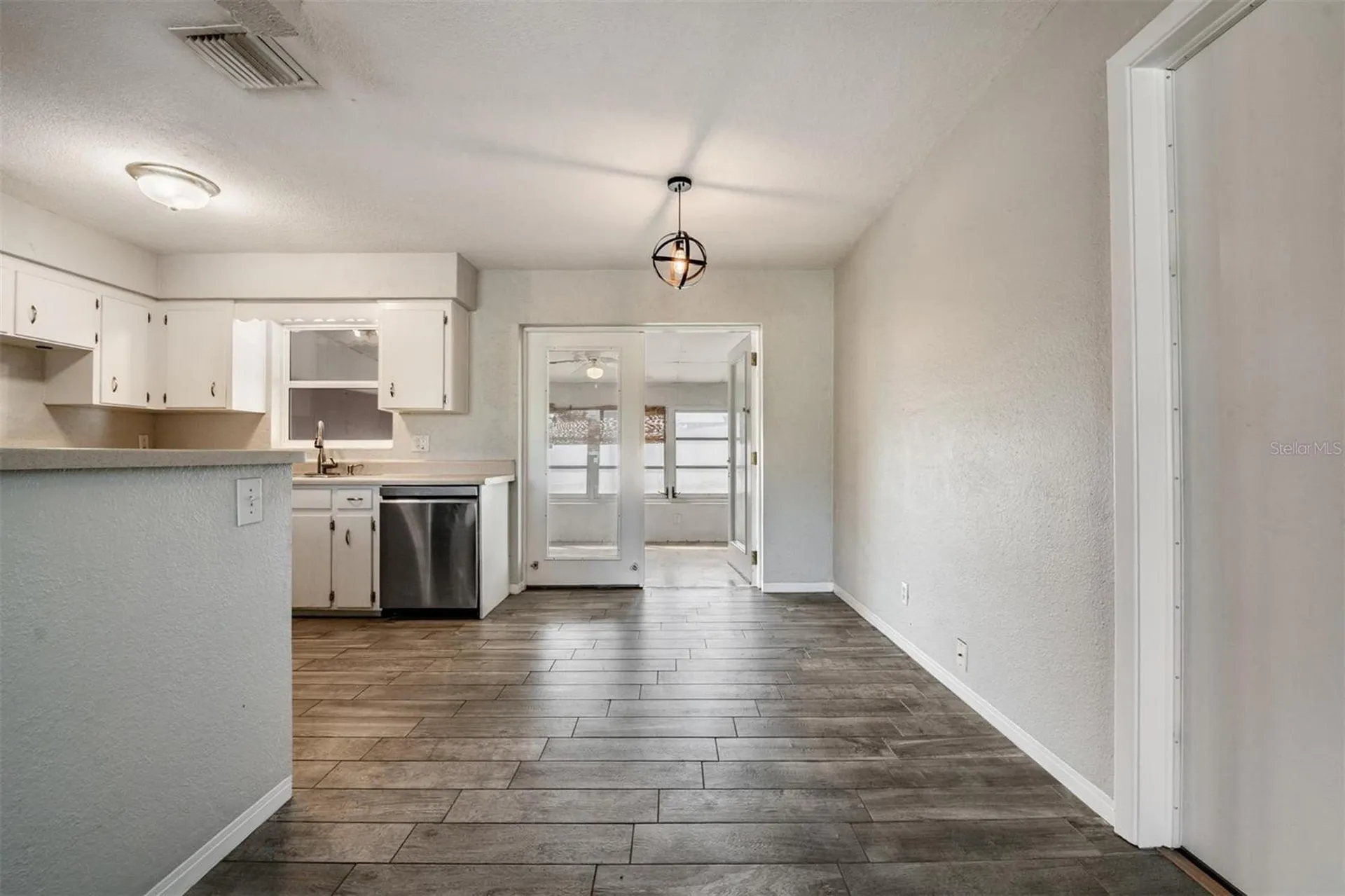 5744 58th Avenue N St Petersburg FL 33709