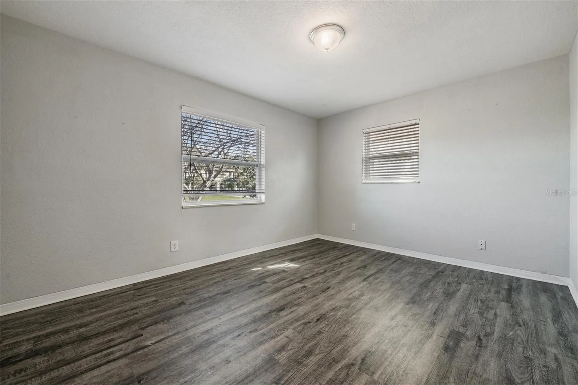 5744 58th Avenue N St Petersburg FL 33709