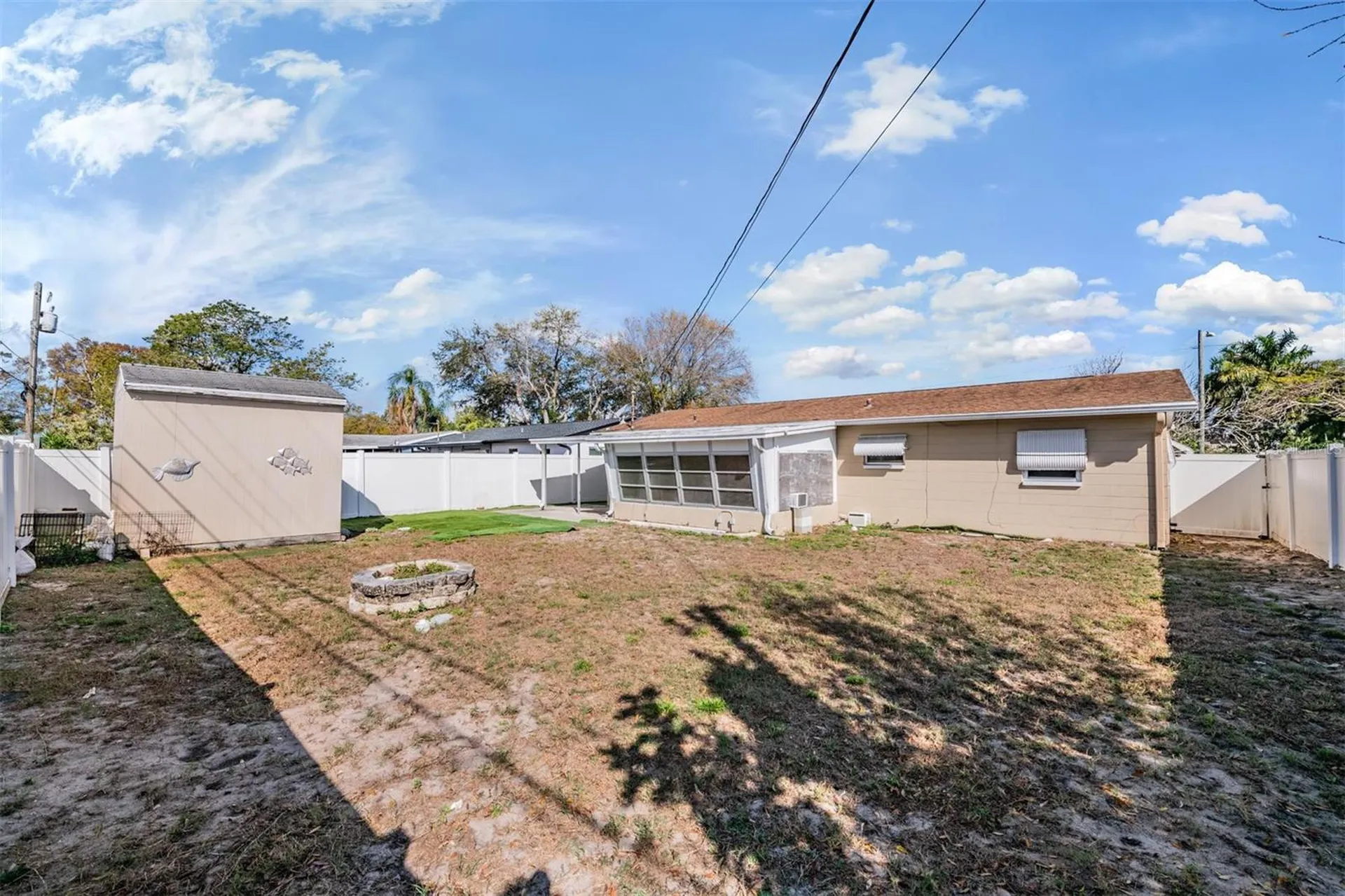 5744 58th Avenue N St Petersburg FL 33709