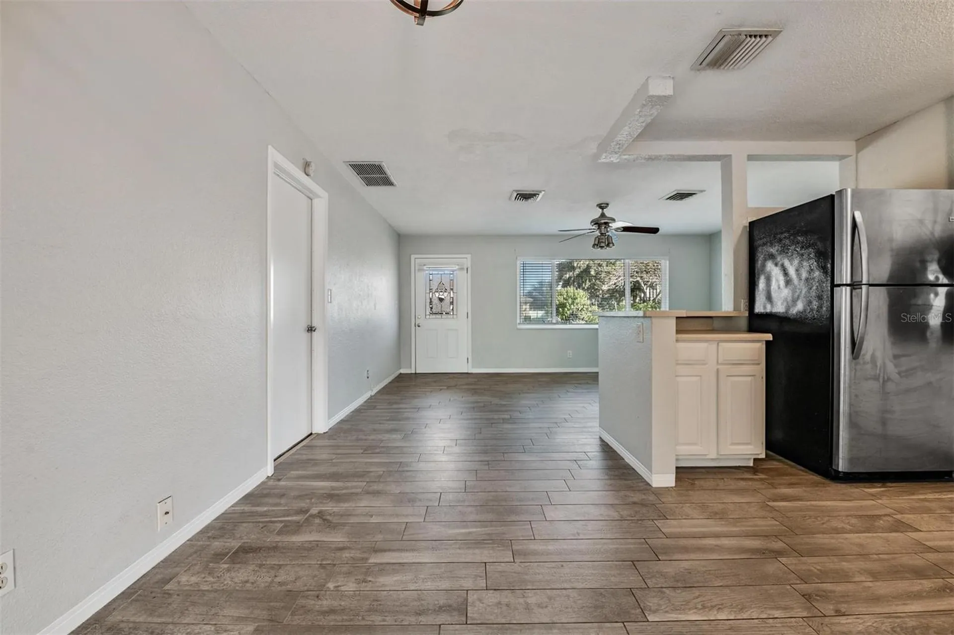 5744 58th Avenue N St Petersburg FL 33709