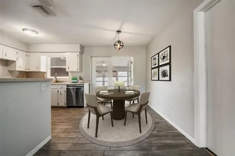 5744 58th Avenue N St Petersburg FL 33709