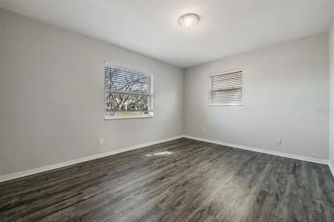 5744 58th Avenue N St Petersburg FL 33709