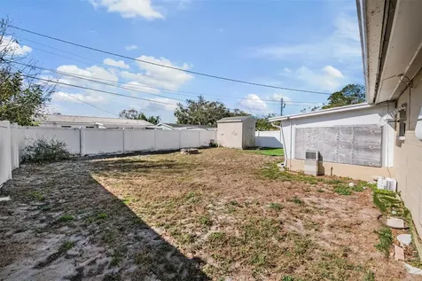 5744 58th Avenue N St Petersburg FL 33709