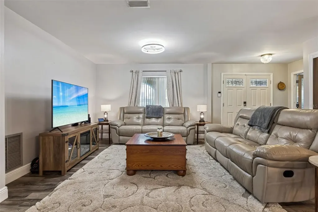 76 Sweetbriar Branch Longwood FL 32750