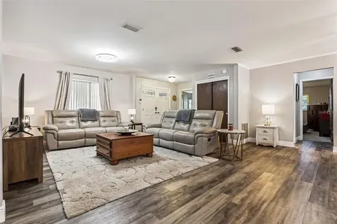 76 Sweetbriar Branch Longwood FL 32750