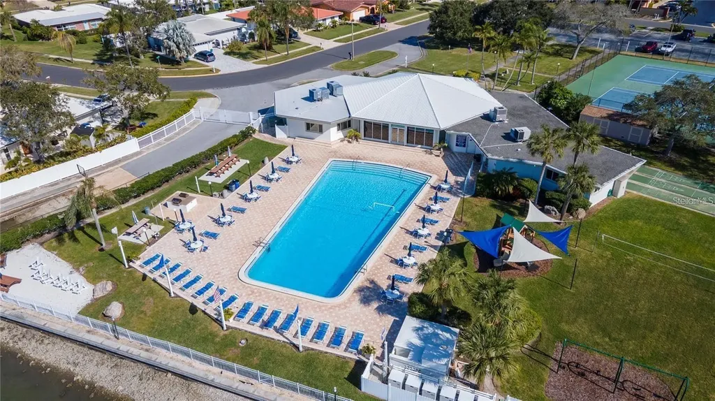 10351 Regal Drive Largo FL 33774