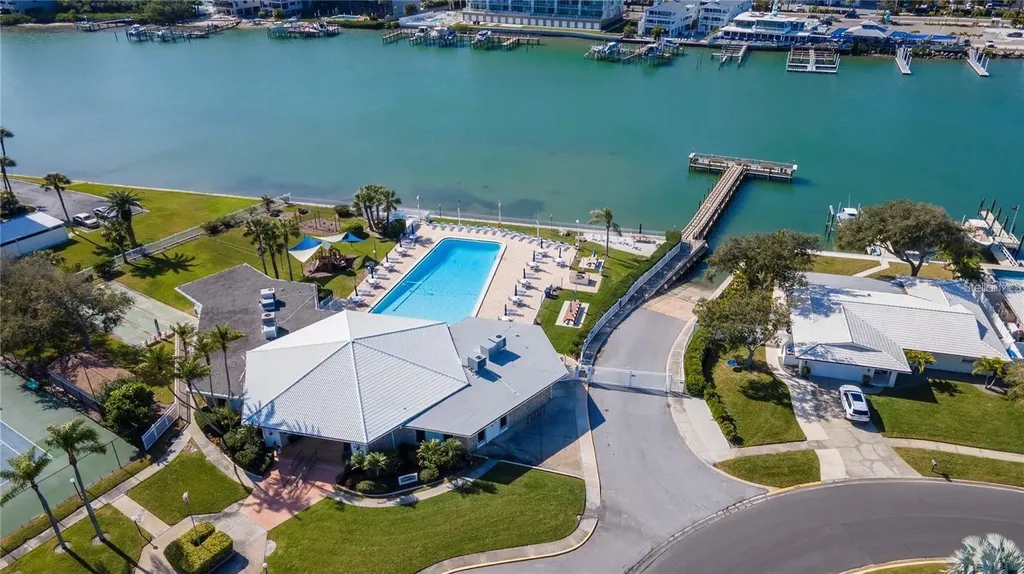 10351 Regal Drive Largo FL 33774