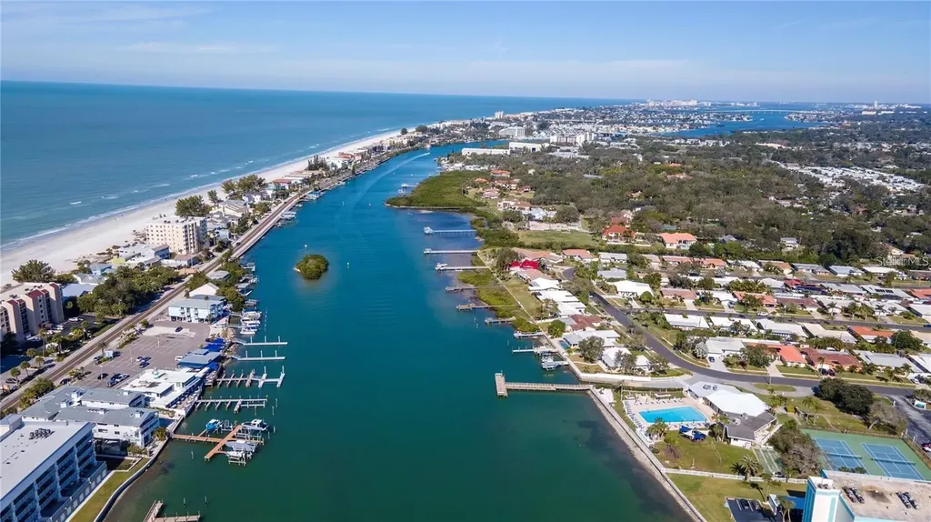 10351 Regal Drive Largo FL 33774