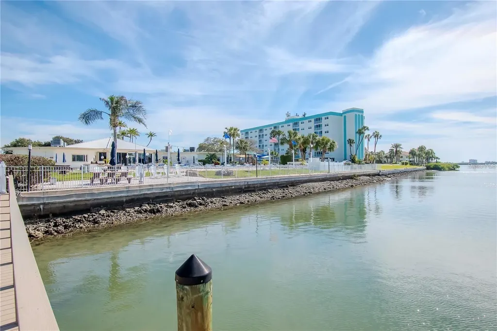 10351 Regal Drive Largo FL 33774