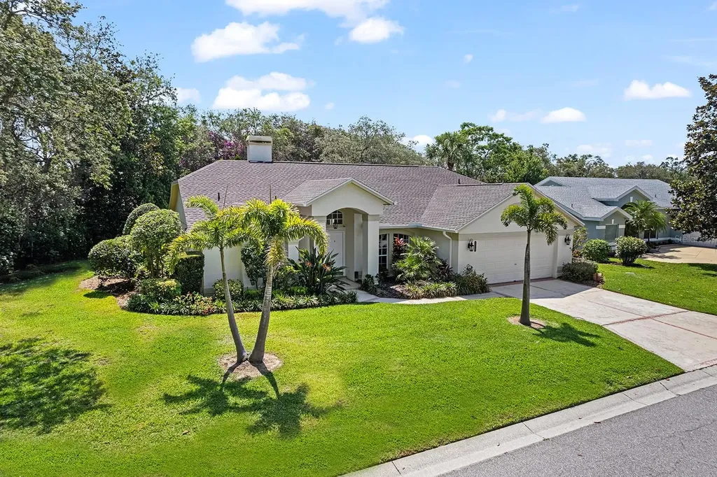 1024 Destin Drive Lake Wales FL 33898