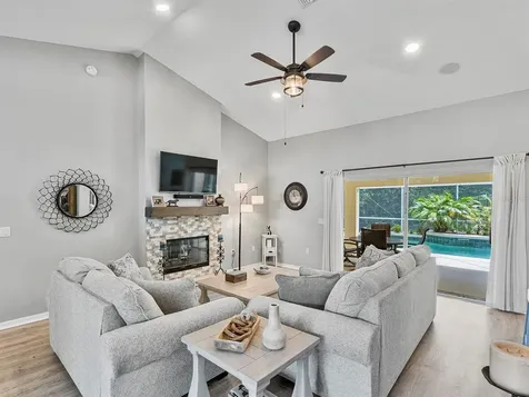 1024 Destin Drive Lake Wales FL 33898