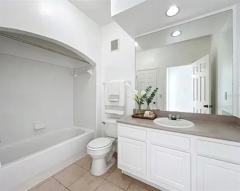 174 Villa Di Este Terrace Lake Mary FL 32746