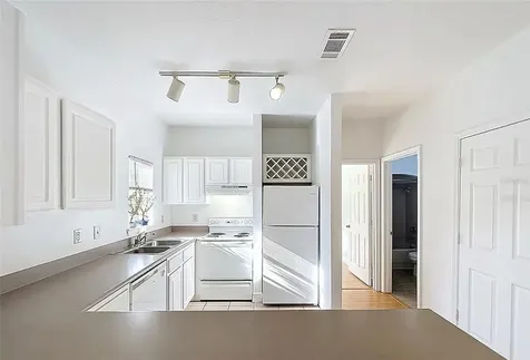 174 Villa Di Este Terrace Lake Mary FL 32746