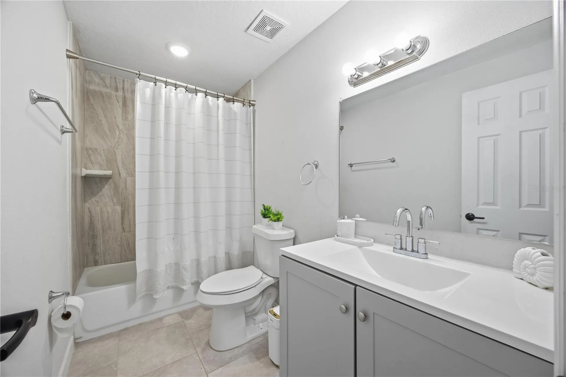 2350 Valley Drive Apopka FL 32703