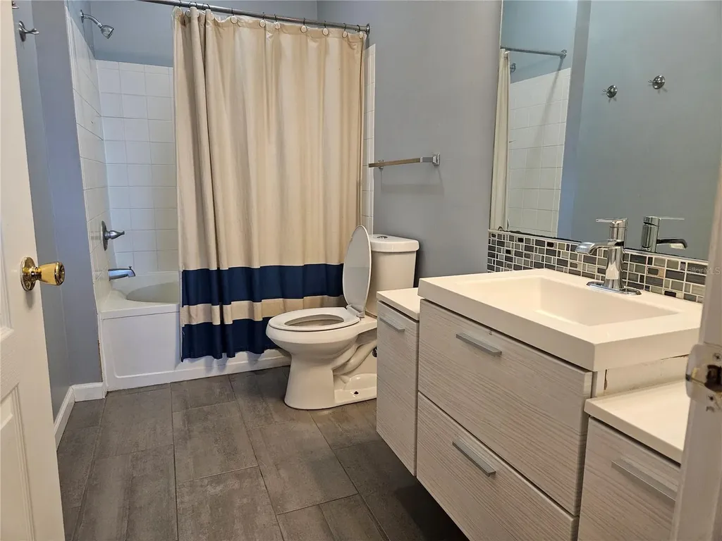 17962 Villa Creek Drive Tampa FL 33647