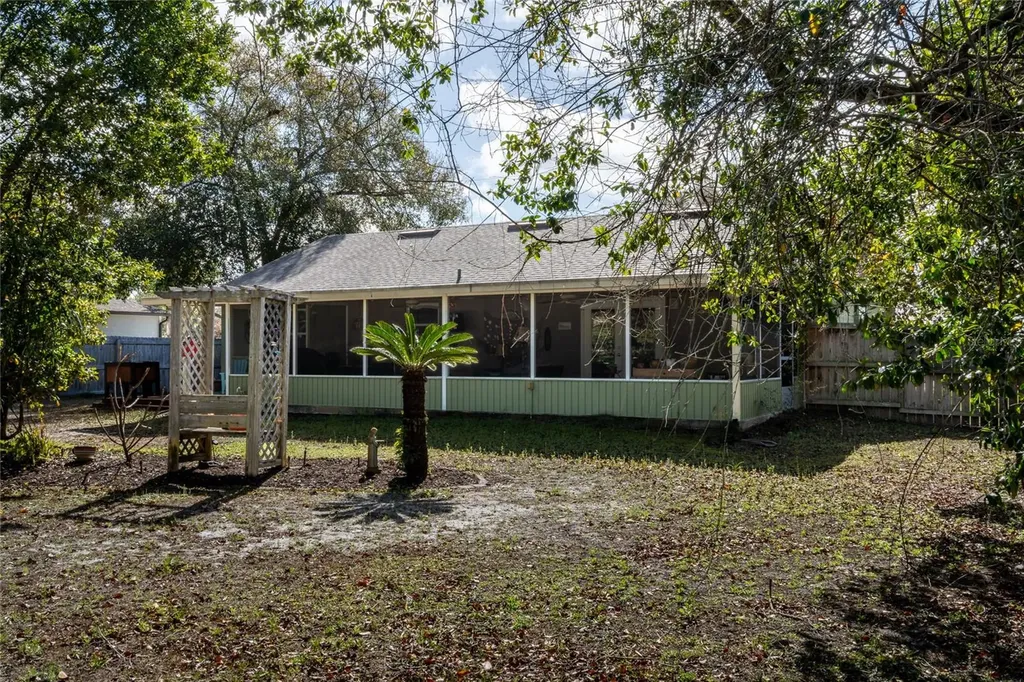 1609 Pine Avenue Deland FL 32724