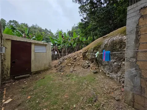 3ST - #84 Bo. Pugnado Manati PR 00674