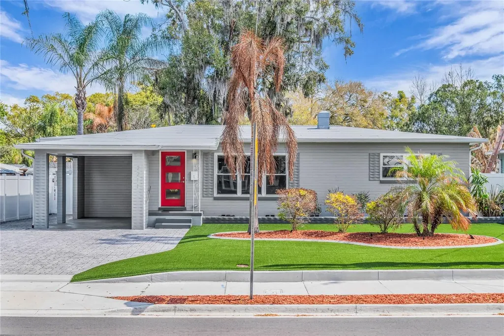 2211 Delaney Avenue Orlando FL 32806