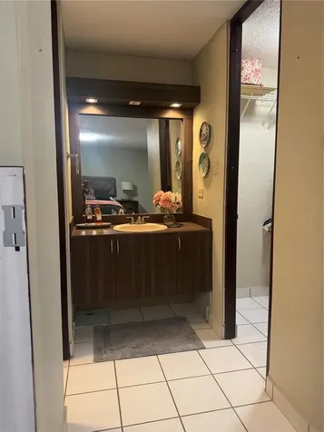 9 Zuania Guaynabo PR 00966