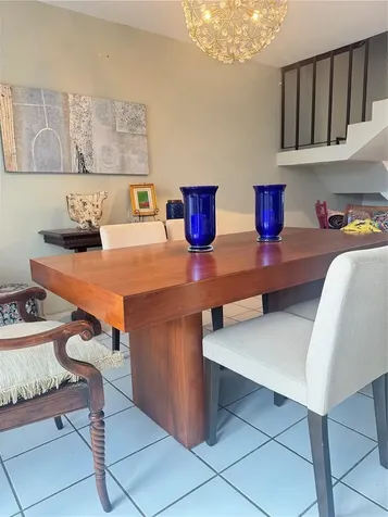 9 Zuania Guaynabo PR 00966