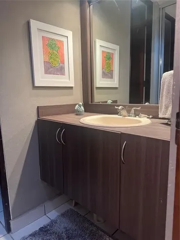 9 Zuania Guaynabo PR 00966