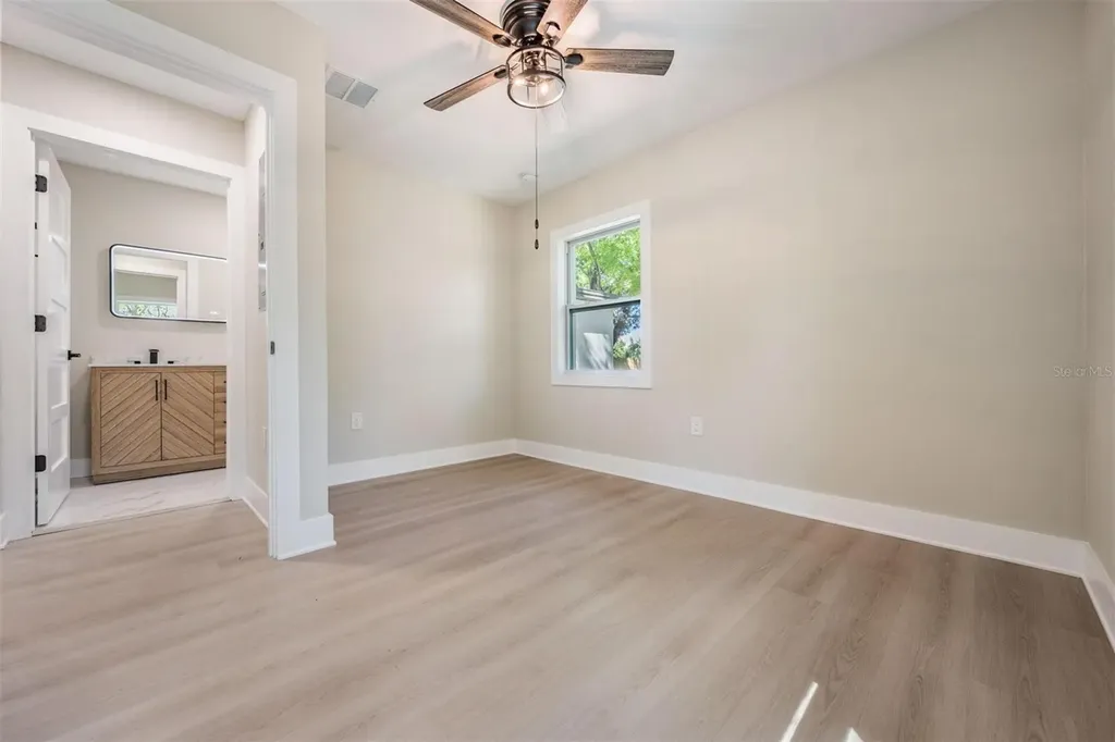 1104 S Lois Avenue Tampa FL 33629