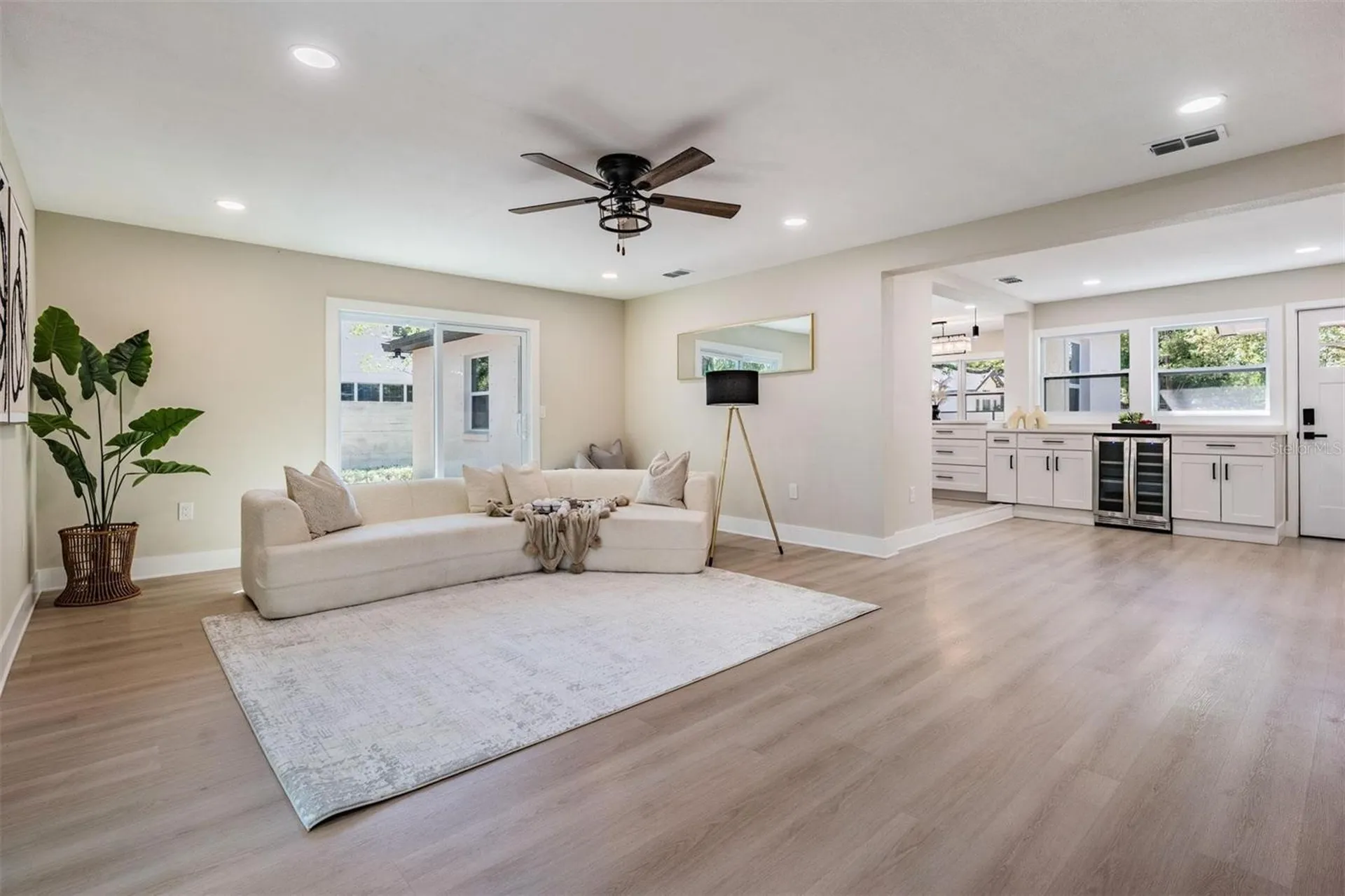 1104 S Lois Avenue Tampa FL 33629
