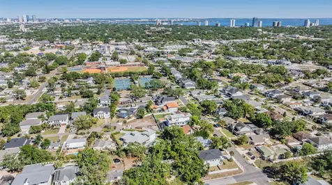 1104 S Lois Avenue Tampa FL 33629
