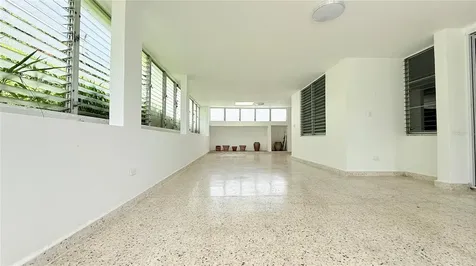 4-3 Paseo De La Alhambra Guaynabo PR 00966