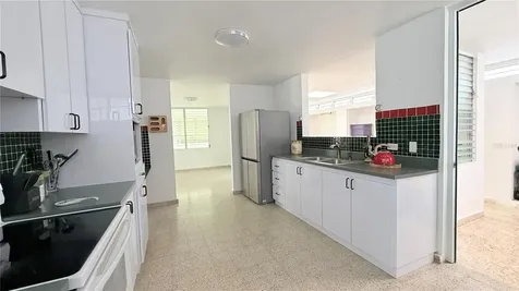 4-3 Paseo De La Alhambra Guaynabo PR 00966